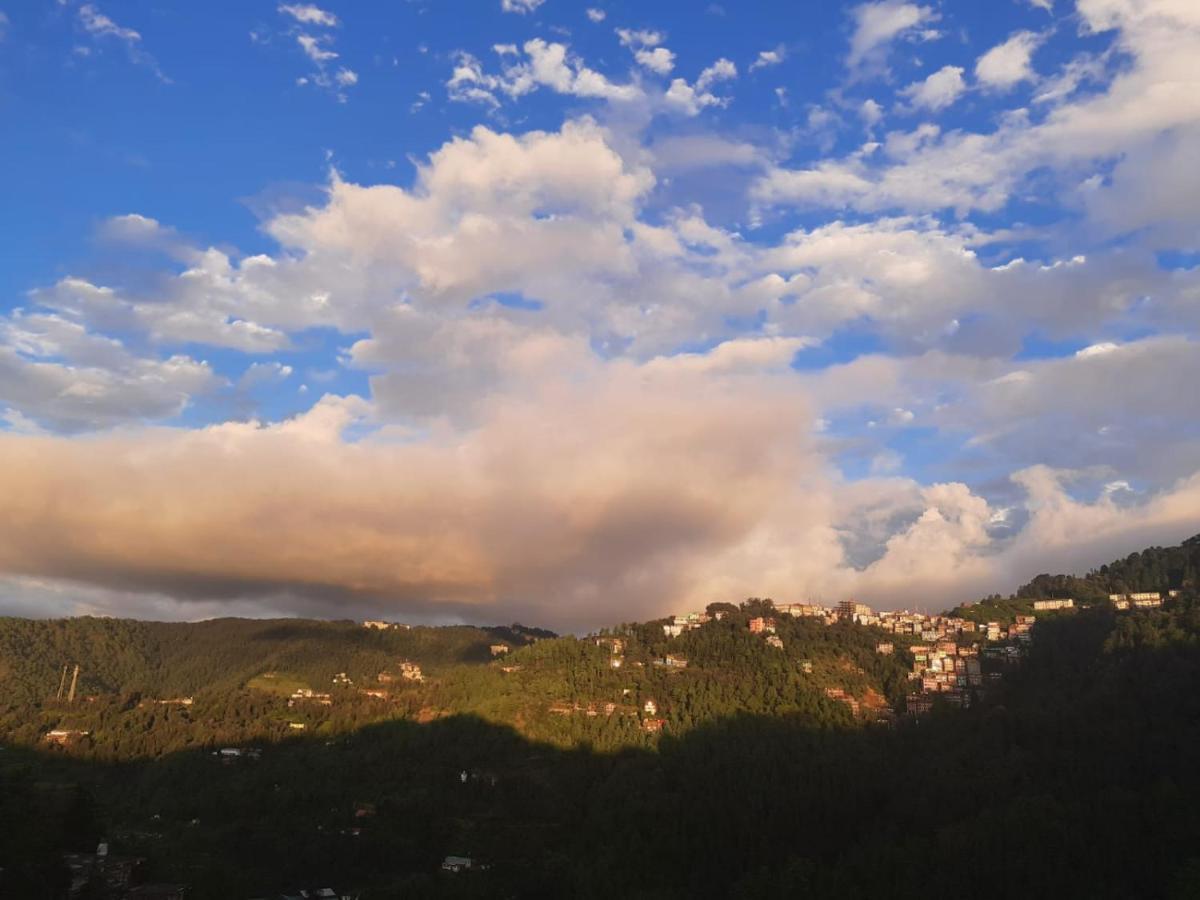 Him Aashrey B&B Homestay Shimla Buitenkant foto