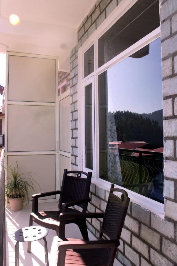 Him Aashrey B&B Homestay Shimla Buitenkant foto